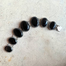 Load image into Gallery viewer, Late 19th c. Bullseye Agate Silver Bracelet