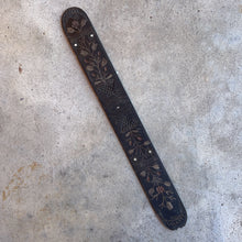 Load image into Gallery viewer, Early-Mid 19th c. Hand Carved Corset Busk | 1