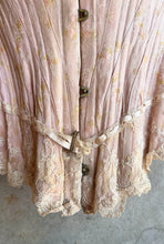 Load image into Gallery viewer, c. Late 1890s-1900s French Corset | Mme Brédian