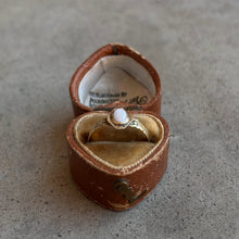 Load image into Gallery viewer, Early 20th c. 10k Gold Opal Ring