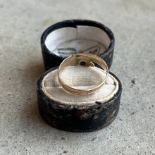 Load image into Gallery viewer, 1886 14k Gold Snake Sapphire Ring