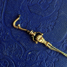 Load image into Gallery viewer, 14k Gold Georgian Figural Fist Long Guard Chain