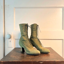 Load image into Gallery viewer, c. 1910s-1920s Green Suede Booots