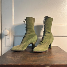 Load image into Gallery viewer, c. 1910s-1920s Green Suede Booots