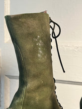 Load image into Gallery viewer, c. 1910s-1920s Green Suede Booots