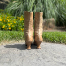 Load image into Gallery viewer, c. 1910s-1920s Tan Louis Heel Boots | Approx Sz 7.5-8
