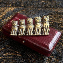 Load image into Gallery viewer, c. 1890s Dog Brooch