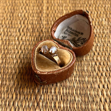 Load image into Gallery viewer, c. 1890s-1900s 10k Gold Toi et Moi Moonstone Ring