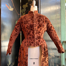 Load image into Gallery viewer, c. 1880s Long Tailed Bodice