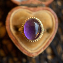 Load image into Gallery viewer, c. 1930s-1940s 14k Gold Amethyst Cabochon Ring