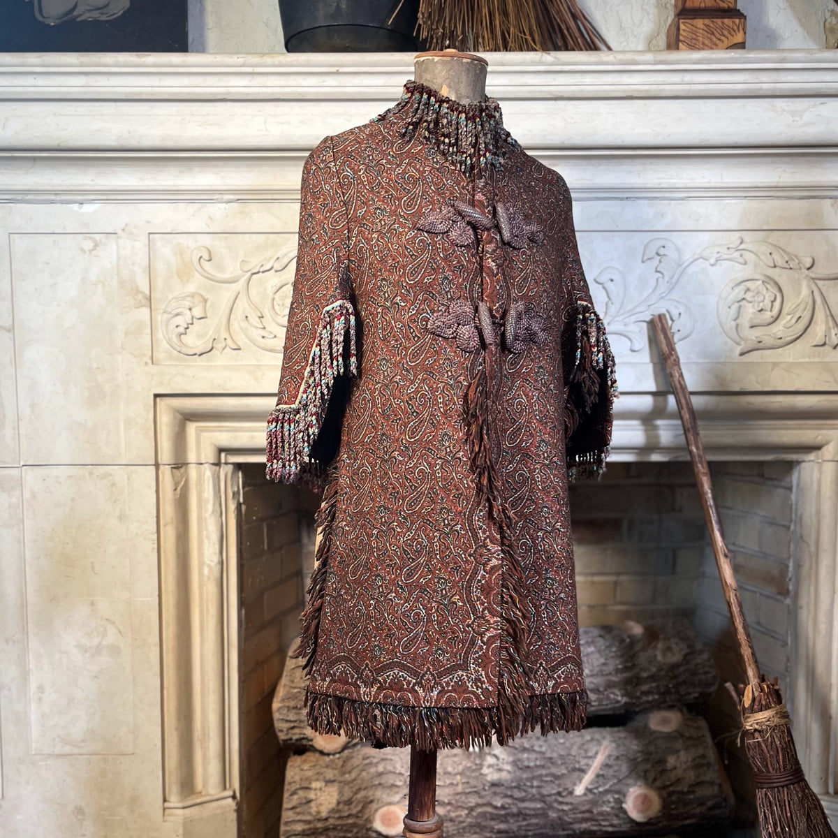 mantle dress c. 1870s-1880s Paisley Mantle with Fringe – Witchy Vintage