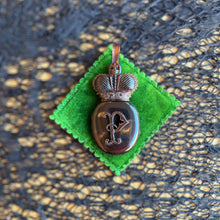Load image into Gallery viewer, 19th c. Tortoise Shell "P" Locket