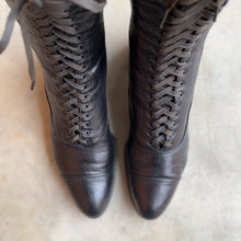 Load image into Gallery viewer, c. 1910s Black Lace Up Boots | Approx Sz 8