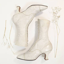 Load image into Gallery viewer, 1910s-20s White Boots
