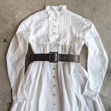 Load image into Gallery viewer, 1880s Cotton Night Dress