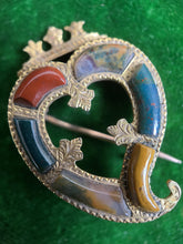 Load image into Gallery viewer, 14k Gold Scottish Agate Witch's Heart Brooch | Antique Victorian Jewelry