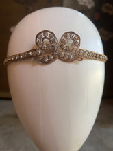Load image into Gallery viewer, c. 1920s Rhintestone Headpiece