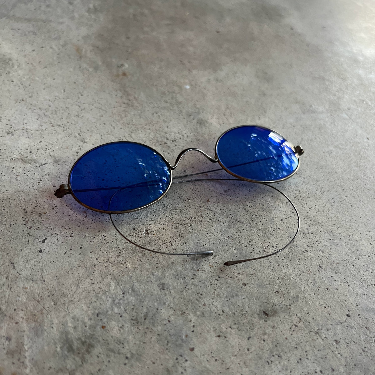 1900s shops sunglasses