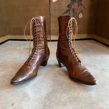 Load image into Gallery viewer, c. 1910s Brown Boots | Approx Sz 8.5-9