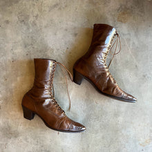 Load image into Gallery viewer, c. 1910s Brown Boots | Approx Sz 8.5-9