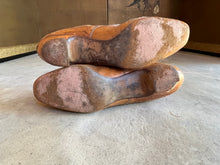 Load image into Gallery viewer, c. 1890s-1900s Brown Oxfords | Approx Sz 7