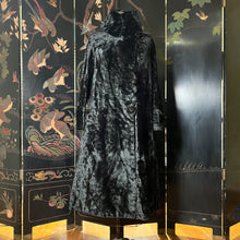Load image into Gallery viewer, c. 1910s-1920s Faux Seal Plush Coat