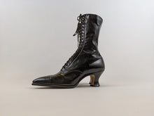 Load image into Gallery viewer, 1920s Black Lace Up Louis Heel Boots | Approx Sz 6.5-7