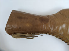 Load image into Gallery viewer, 1920s Tan Lace Up Louis Heel Boots | Approx Sz 5