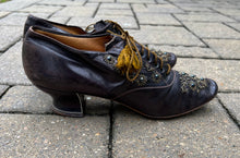 Load image into Gallery viewer, c. 1890s-1900s Beaded Oxfords