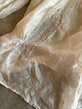Load image into Gallery viewer, c. 1900s Silk Shirtwaist