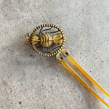Load image into Gallery viewer, c. 1890s-1900s Spider Hair Comb