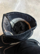 Load image into Gallery viewer, c. 1910s Black Velvet Side Button Boots | Approx Sz 7.5-8