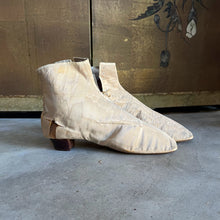 Load image into Gallery viewer, c. 1840s-1860s Moire Silk Side Lacing Boots