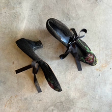 Load image into Gallery viewer, c. 1920s-1930s Beaded Shoes | Approx Sz. 8.5
