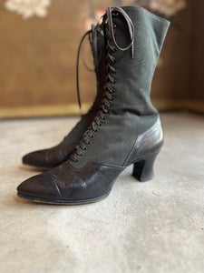 c. Late 1910s-1920s Black Lace Up Boots | Approx Sz 6.5-7