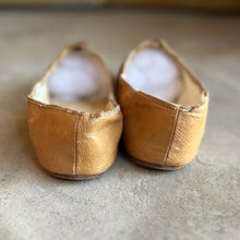 Load image into Gallery viewer, c. 1820s Moroccan Leather Shoes
