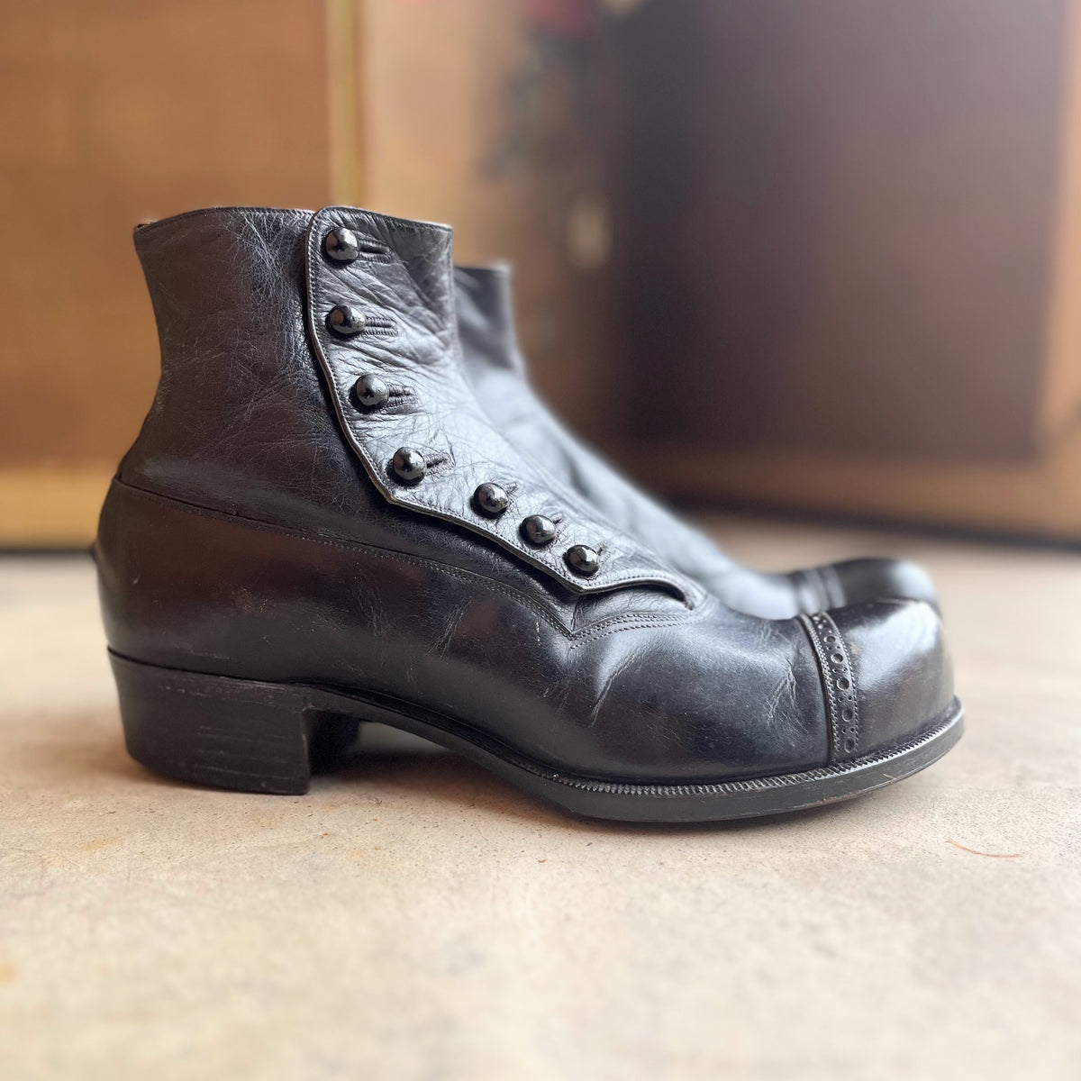 1910s Side Button Boots Approx Sz – Witchy Vintage