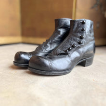 Load image into Gallery viewer, c. 1910s Side Button Boots | Approx Sz 7.5-8