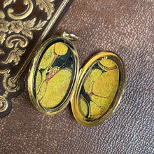 Load image into Gallery viewer, 18k Gold 19th c. Floral Locket