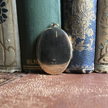 Load image into Gallery viewer, Early 20th c. 9k Gold Front + Back Locket