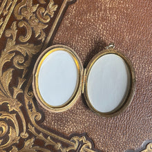 Load image into Gallery viewer, Early 20th c. 9k Gold Front + Back Locket