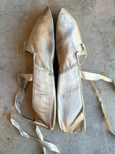 Load image into Gallery viewer, Early-Mid 19th c. Cream Silk Slippers