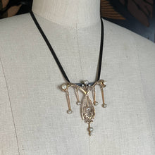 Load image into Gallery viewer, c. 1890s-1900s Art Nouveau Necklace