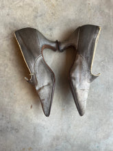 Load image into Gallery viewer, c. 1910s-1920s Lamé Pumps | Approx Sz 7