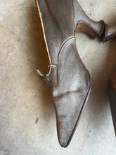 Load image into Gallery viewer, c. 1910s-1920s Lamé Pumps | Approx Sz 7