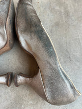Load image into Gallery viewer, c. 1910s-1920s Lamé Pumps | Approx Sz 7.5