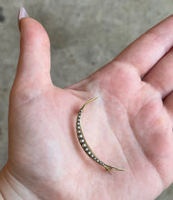 Load image into Gallery viewer, c. 1900s 15k Gold Crescent Moon Brooch in Box