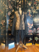Load image into Gallery viewer, c. 1860s Chantilly Lace Shawl