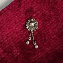 Load image into Gallery viewer, c. 1890s-1900s 18k Gold + Diamond Shell Pendant
