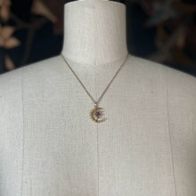 Load image into Gallery viewer, c. 1900s-1910s 10k Gold Crescent Moon Pedant